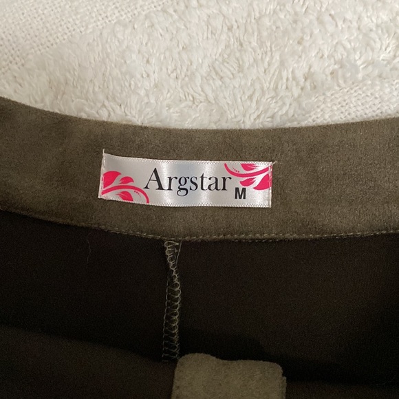 Olive green suede skirt with buttons - Picture 5 of 5